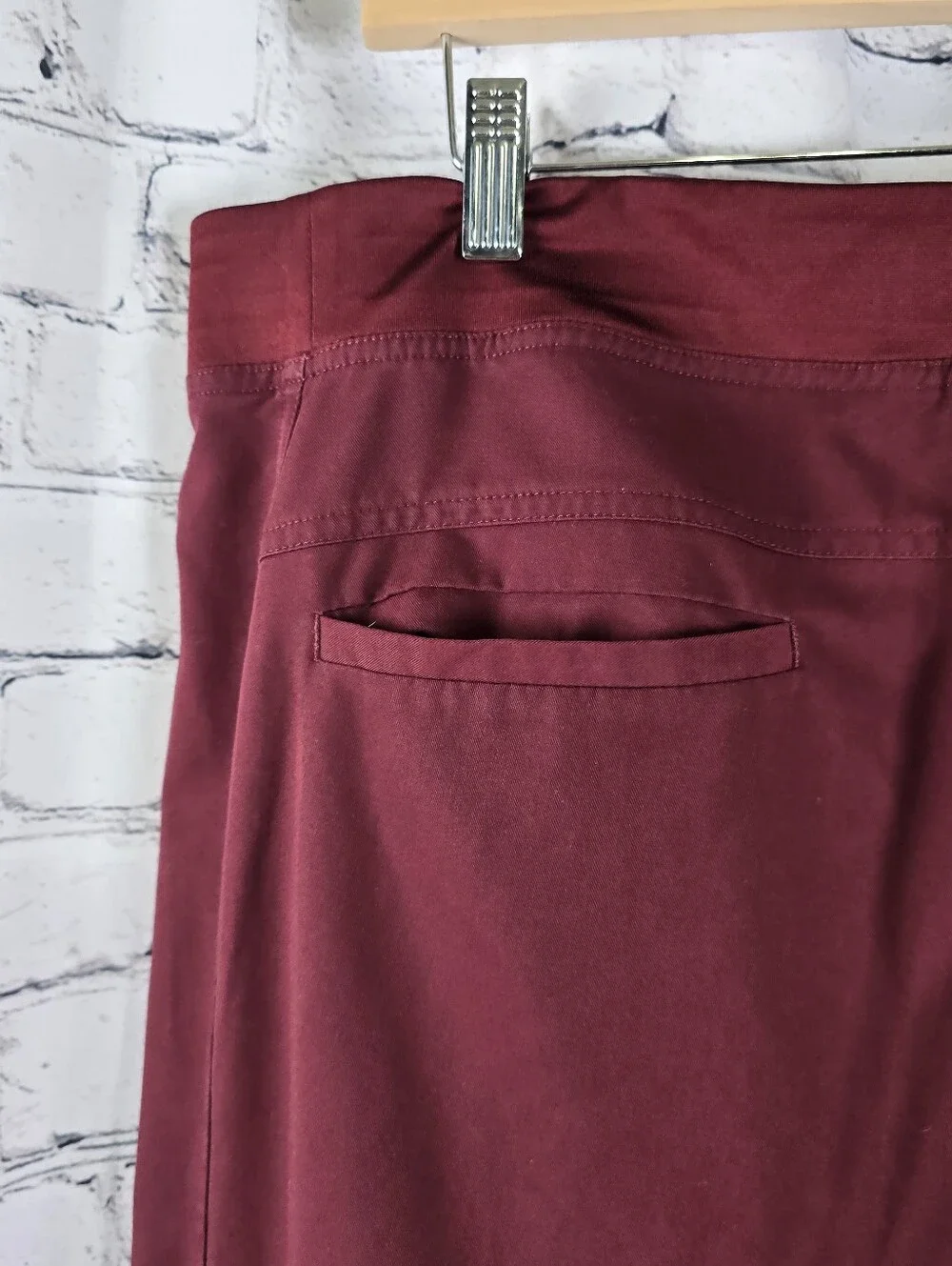 Figs maroon technical